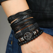 Cargar imagen en el visor de la galería, Pulseras de muñeca: Pulseras. Juego de 6 piezas. Cuero, cuentas de madera, dije de árbol. Envoltura negra. Tejidas. Hechas a mano.