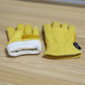 Gloves:  by OLSON DEEPAK. Winter warmth. Cowhide with Fleece Lining.